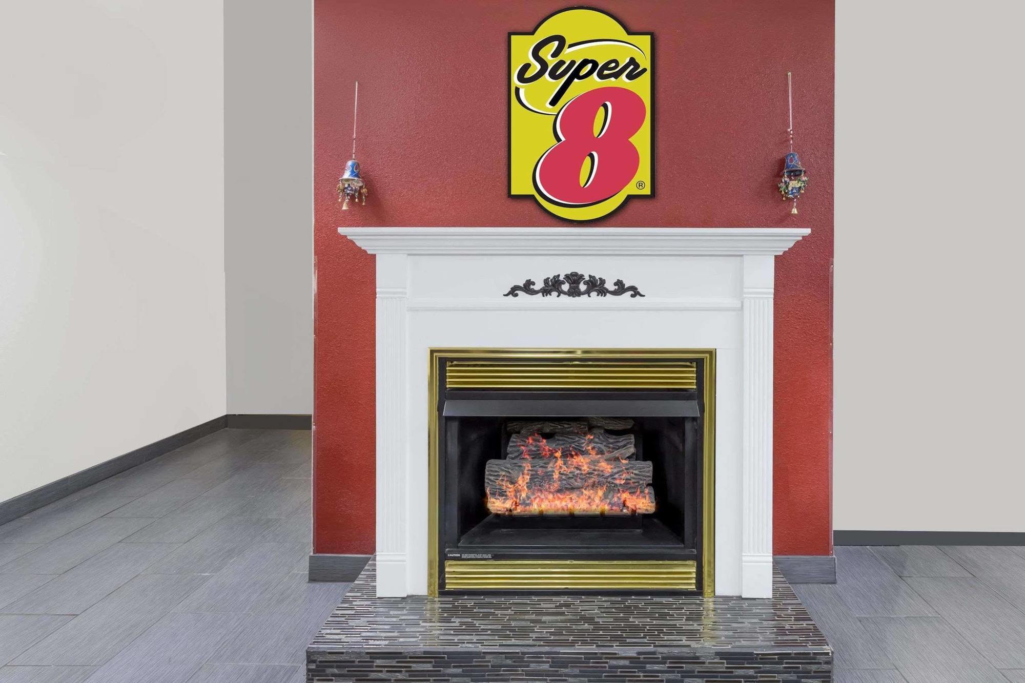 Super 8 By Wyndham Logansport Motel Екстериор снимка